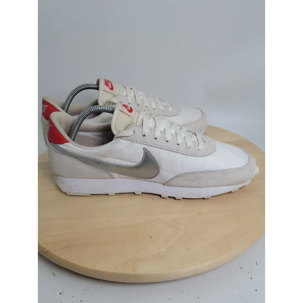Nike women daybreak